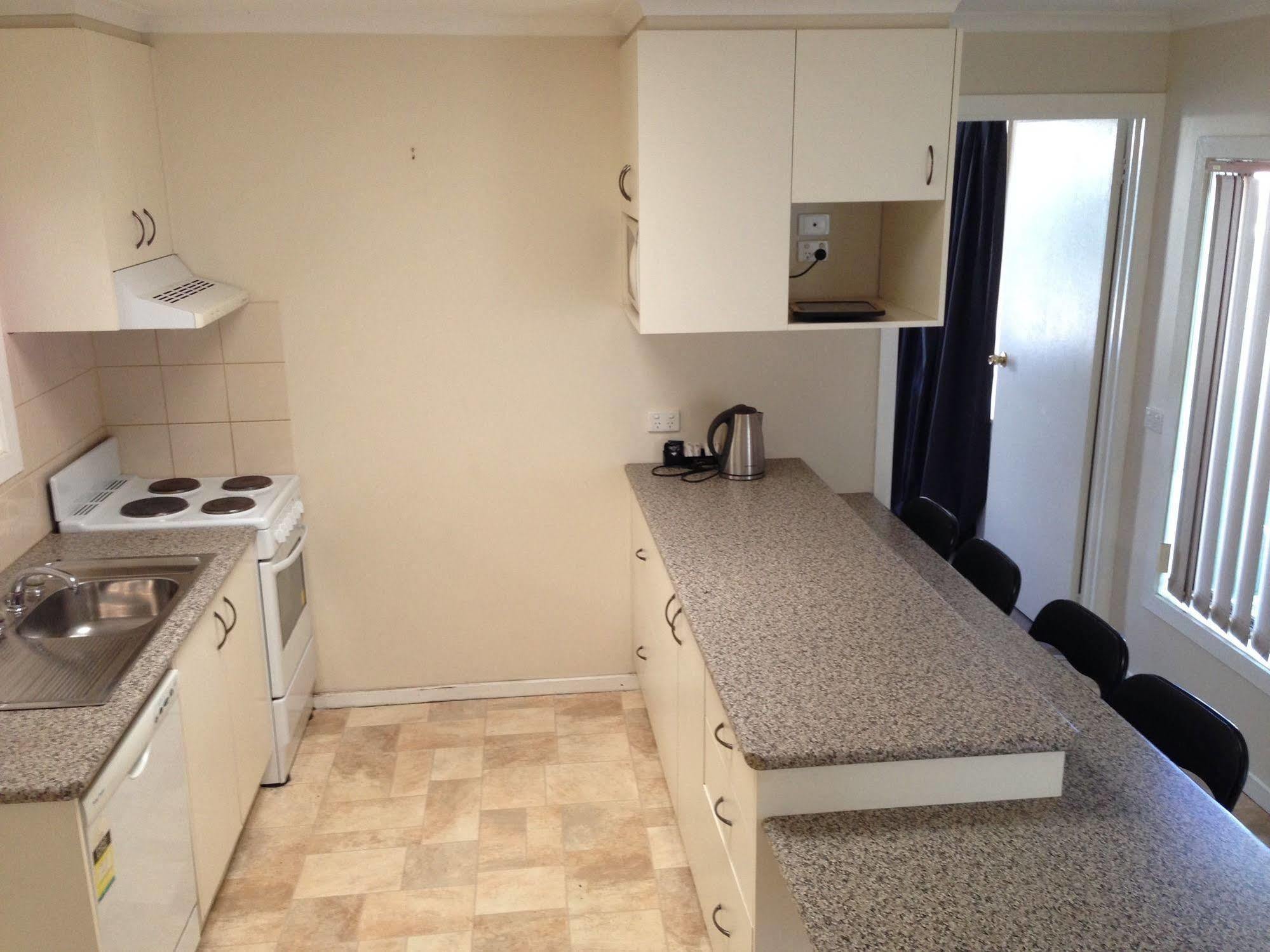 Lakes Jakaranda Holiday Units Lakes Entrance Exteriör bild