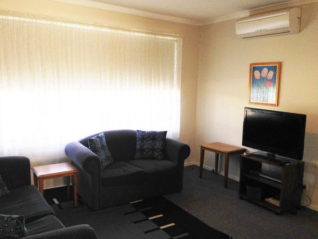 Lakes Jakaranda Holiday Units Lakes Entrance Exteriör bild