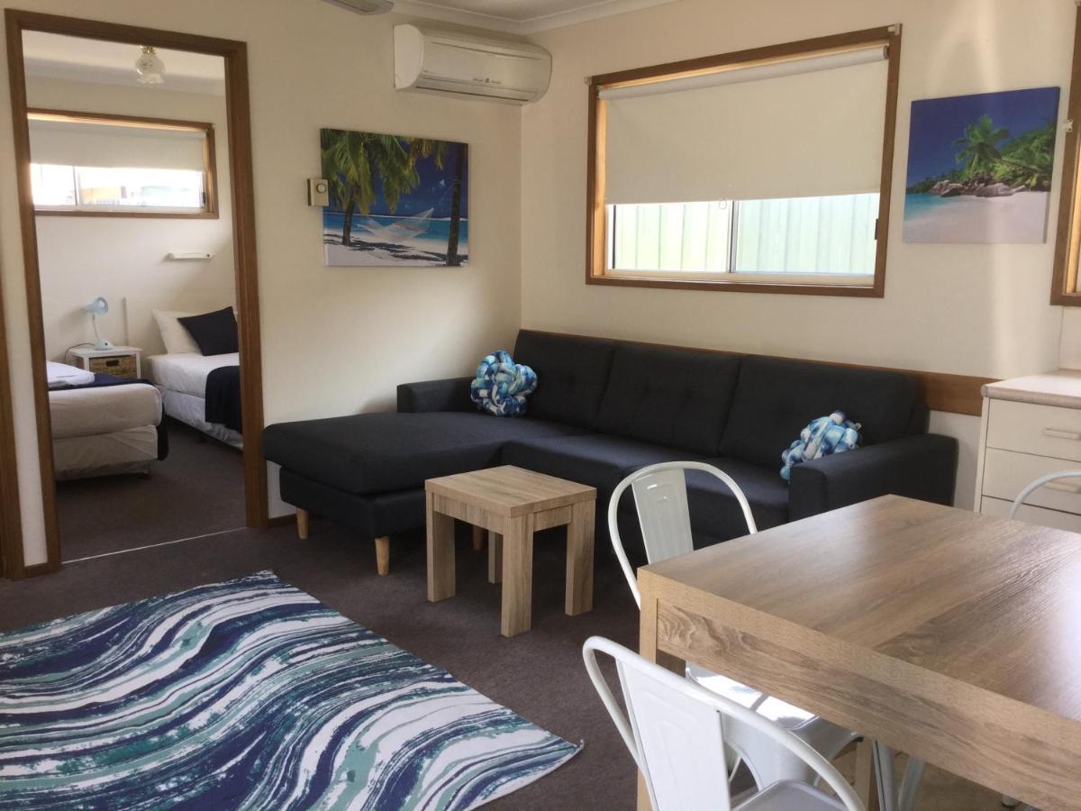 Lakes Jakaranda Holiday Units Lakes Entrance Exteriör bild